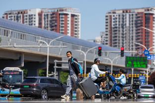 多纳鲁马：认真对待每一场比赛做好欧洲杯备战，教练会决定阵型