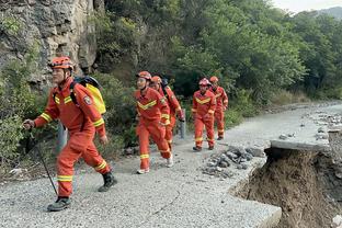 科纳特数据：4次拦截2次解围2次抢断，1次射门被封堵，获评7.1分